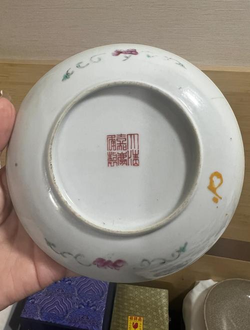 晚清瓷器民国瓷器的区别