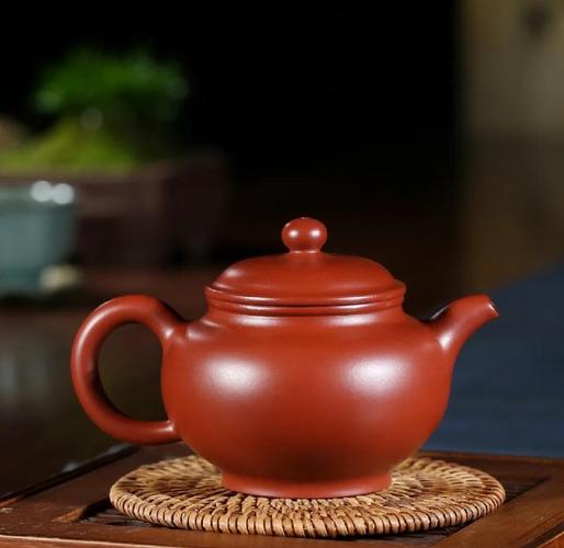 紫砂艺苑款紫砂壶228