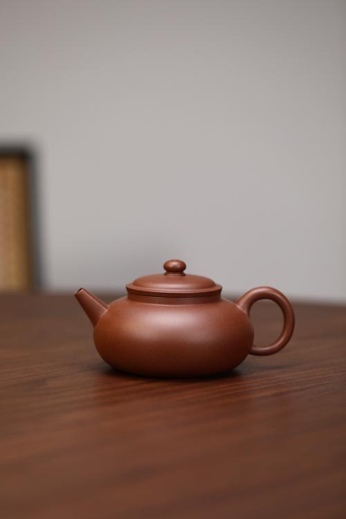 紫砂壶挂水好是真紫砂壶