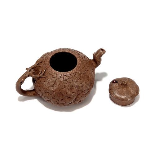 供春紫砂壶和传统紫砂壶