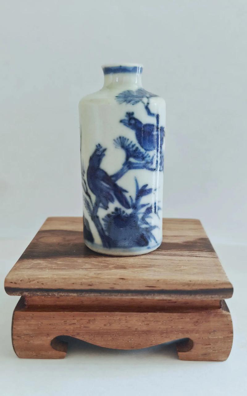 清末青花双喜瓷器图片