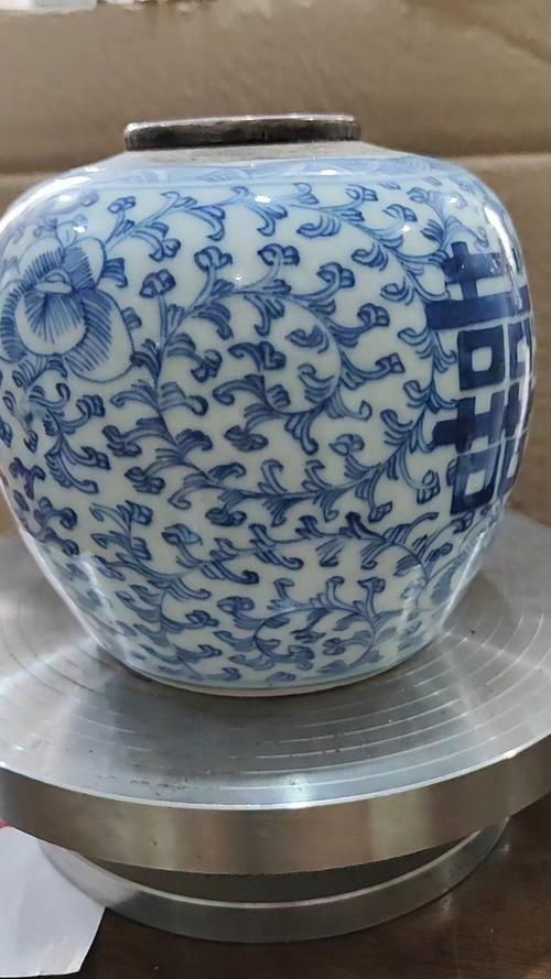 清末青花双喜瓷器图片