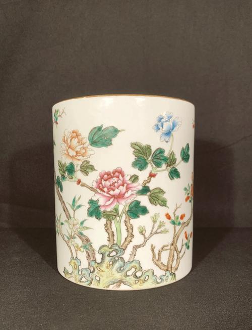 清代乾隆笔筒瓷器价格