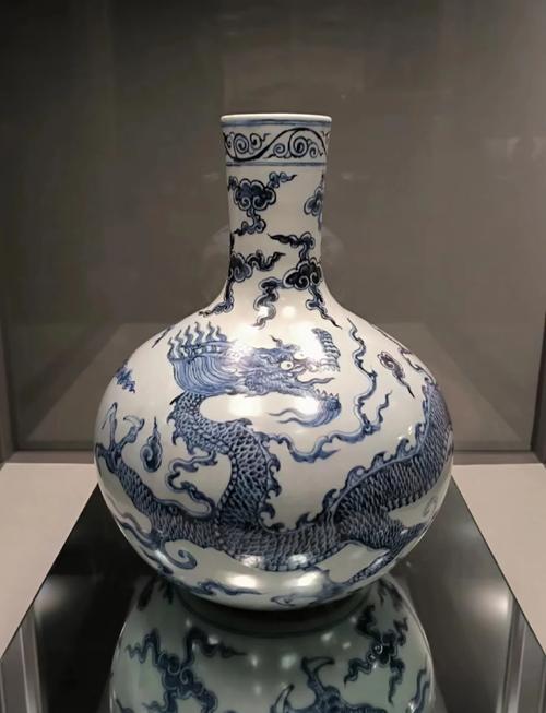 明代宣德官窑瓷器图片