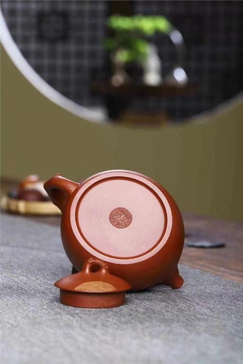 蒋凌云紫砂壶3980