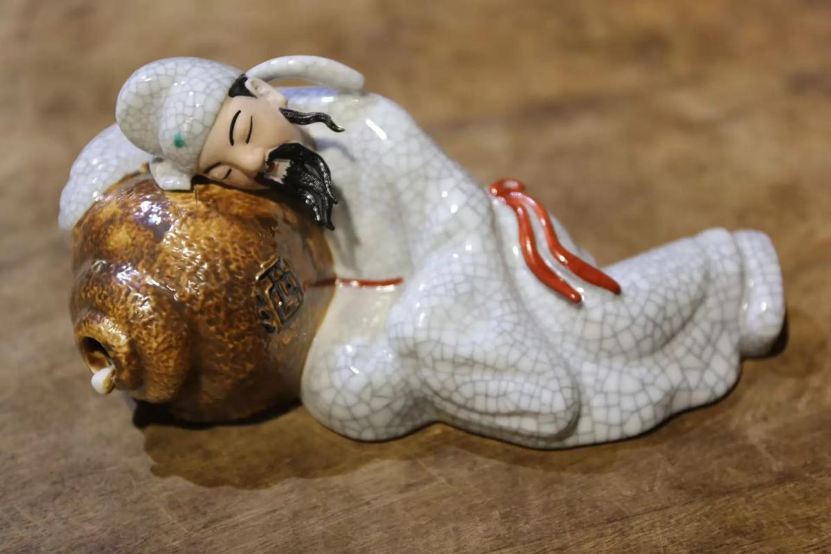 太白醉酒瓷器酒壶真品