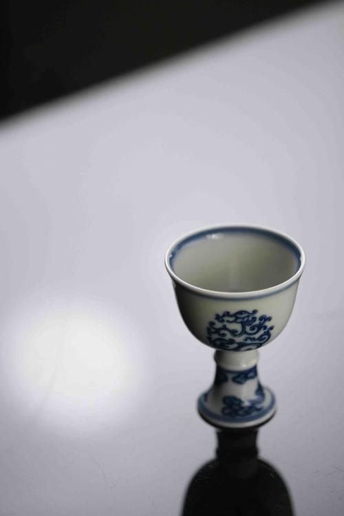 古董瓷器酒杯图片大全