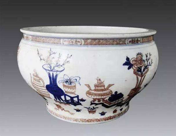 清代瓷器博古图案讲究