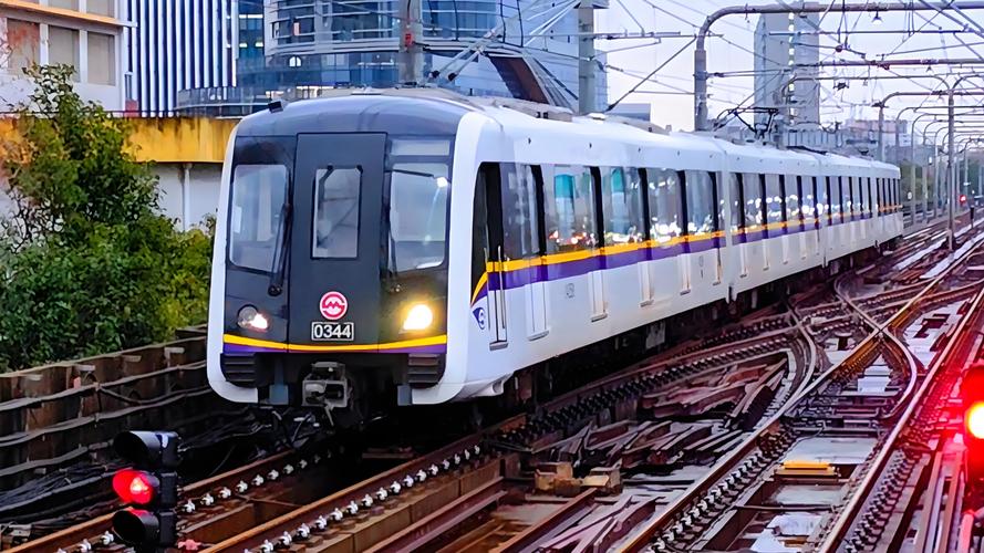 上海长途汽车客运总站地铁