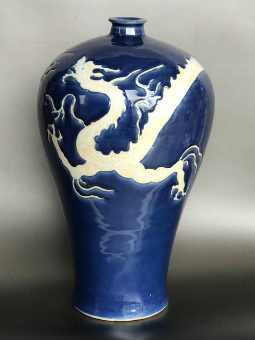 元代蓝釉白龙瓷器价格