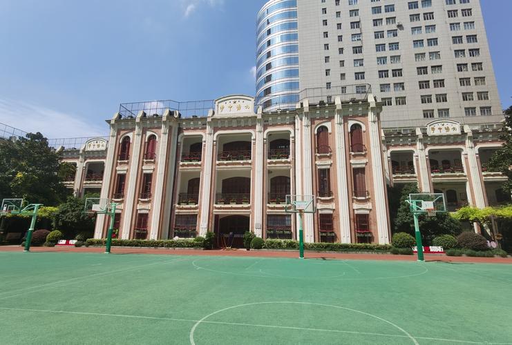 上海实验学校附属光明学校