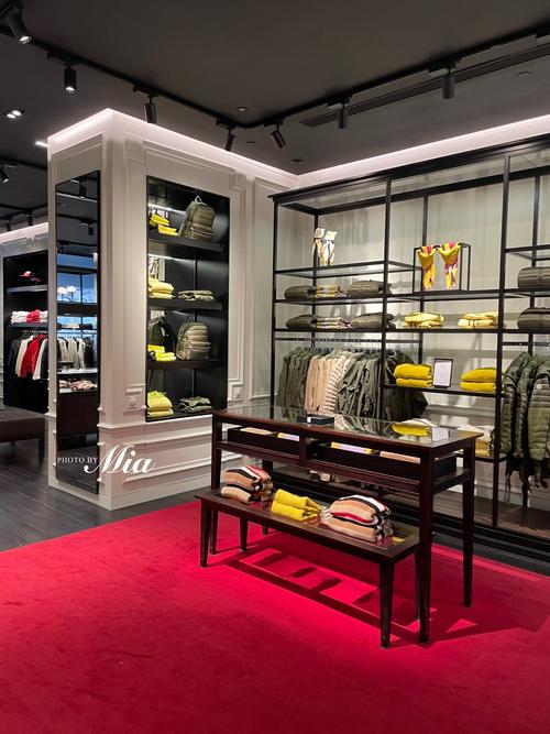 moncler上海专卖店