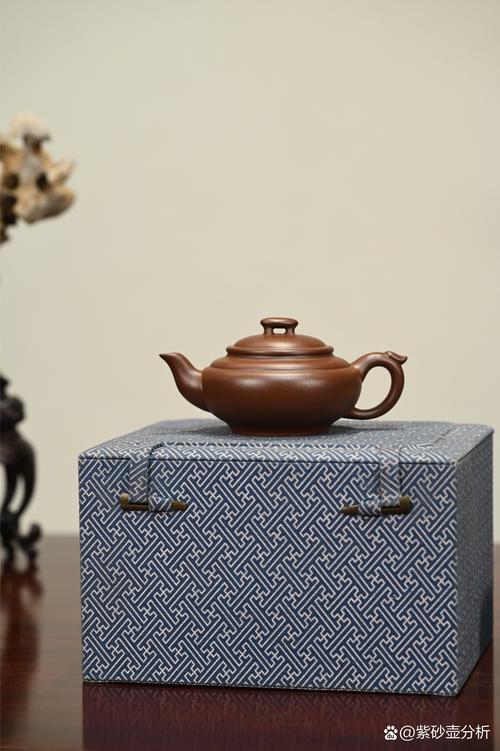 上等紫砂张国新紫砂壶