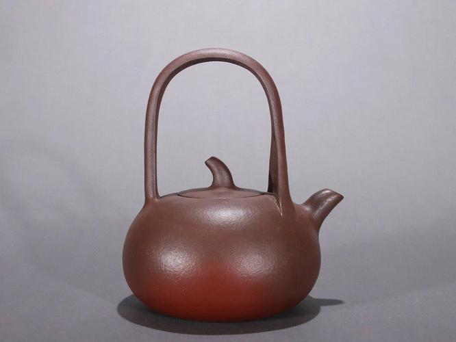 东坡提梁紫砂壶 刻字