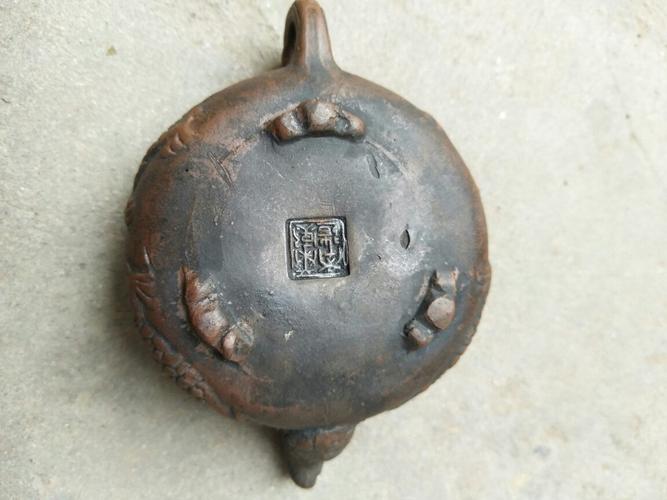 康熙年制紫砂壶 无盖