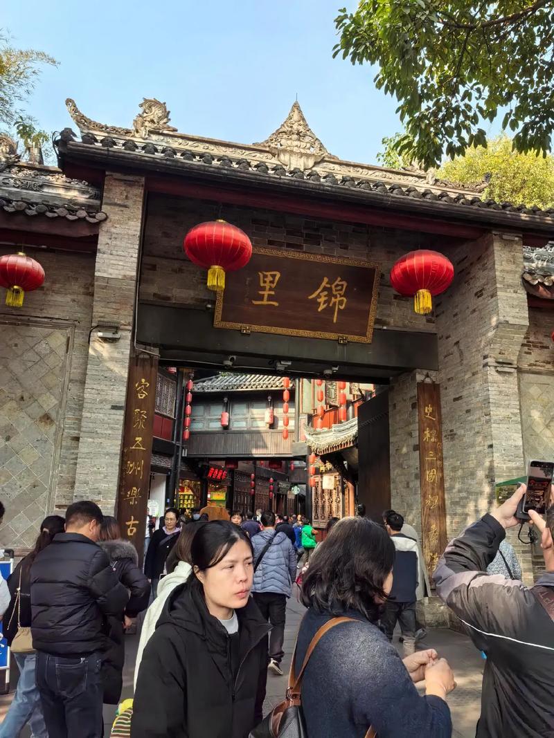 成都锦里和宽窄巷子哪个好玩