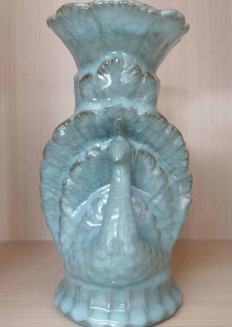 japan瓷器孔雀瓶