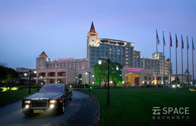 上海美兰湖皇冠假日酒店