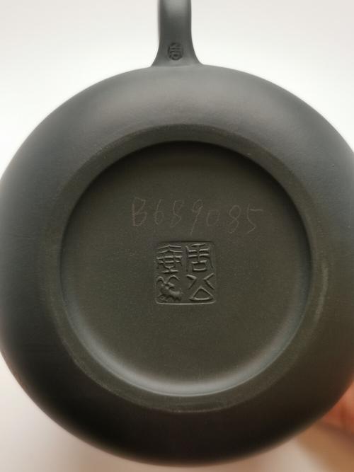 编号54513紫砂壶