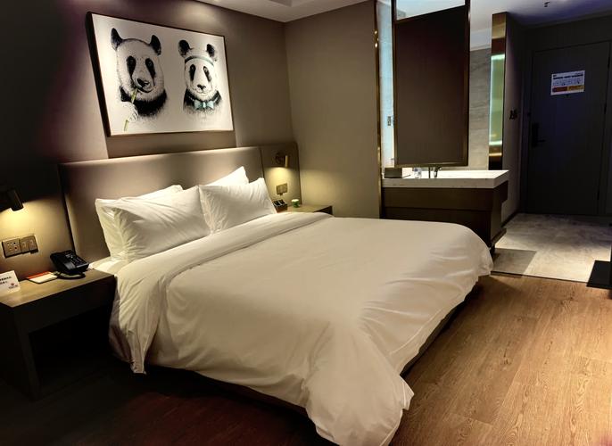 成都中心世茂睿选尚品酒店