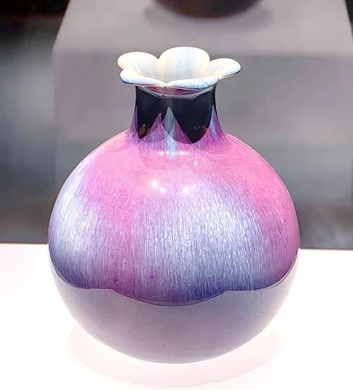 颜色釉瓷器与彩绘瓷器