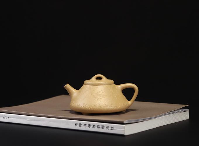 紫砂壶三点一线的标准