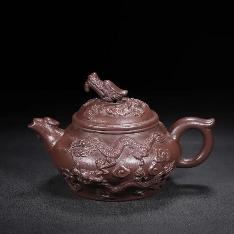 七十年代紫砂壶有龙头
