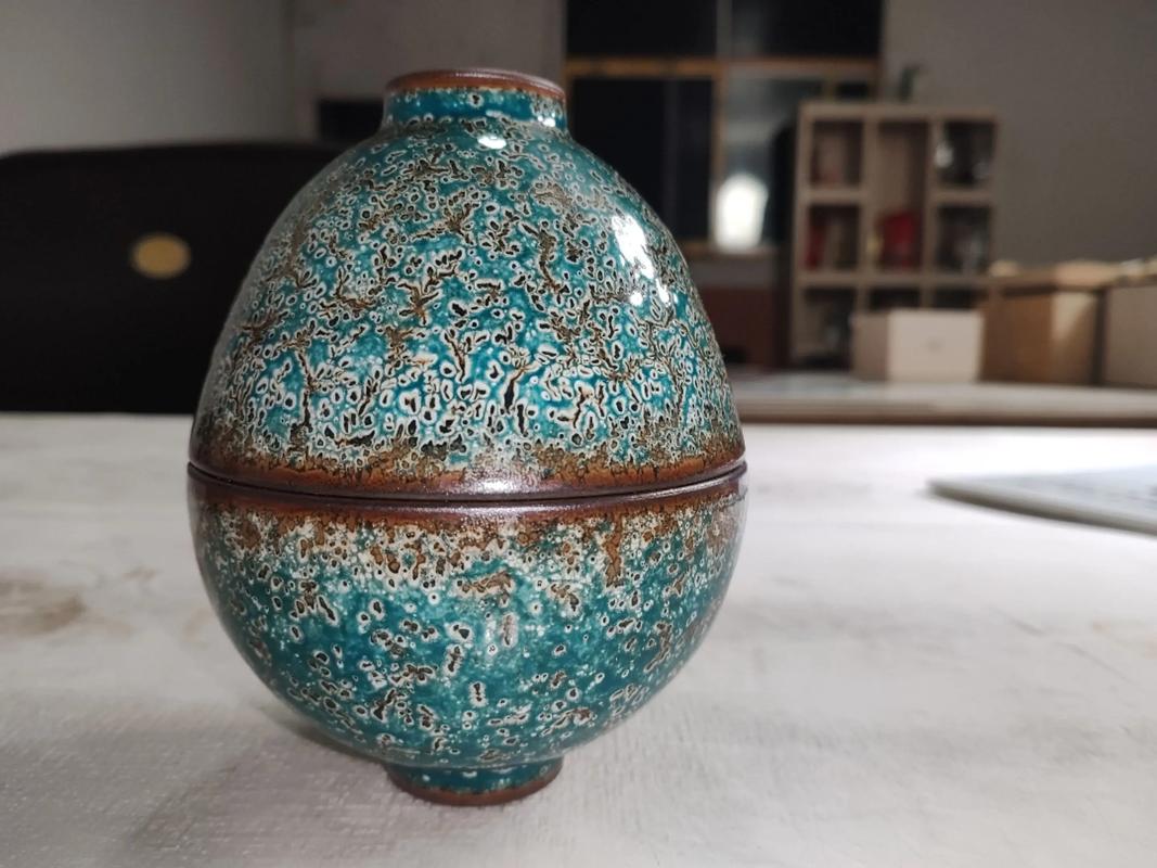 颜色釉瓷器和彩绘瓷器