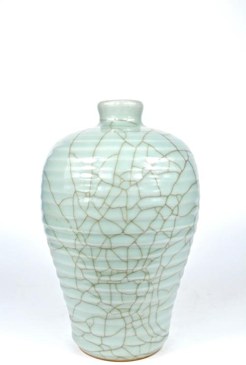 景德镇瓷器和龙泉瓷器