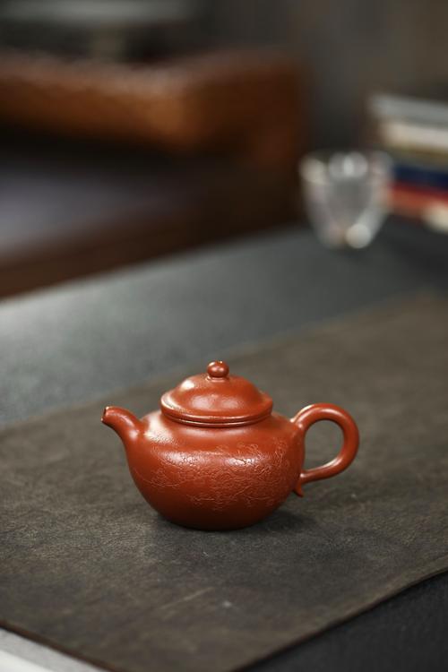 两百块钱的朱泥紫砂壶