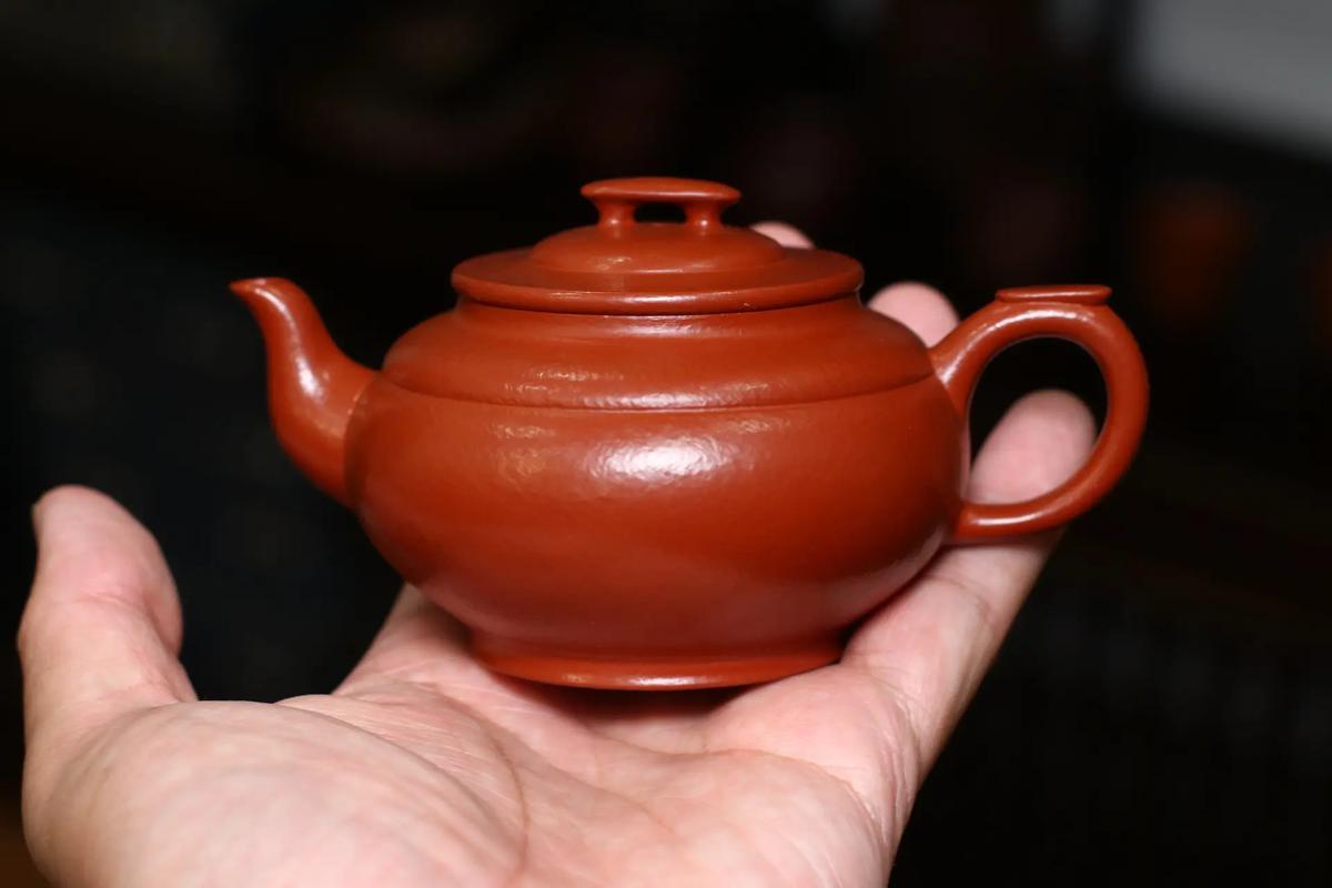 两百块钱的朱泥紫砂壶