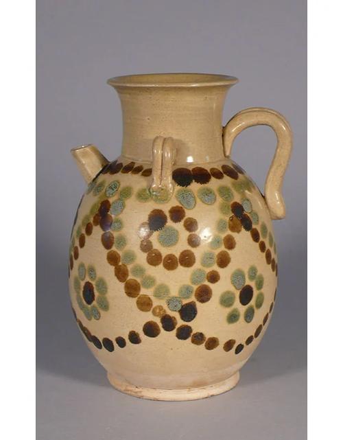 御用瓷器和长沙窑瓷器