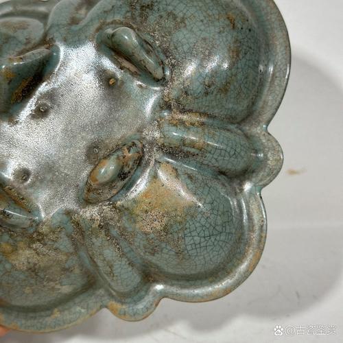 鱼子纹瓷器是什么瓷器