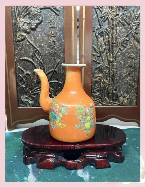 民国瓷器珊瑚红釉瓷器