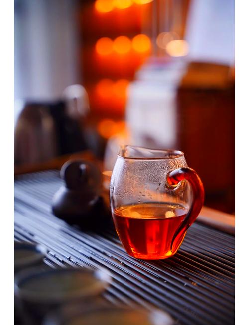 泡过普洱茶的紫砂壶底