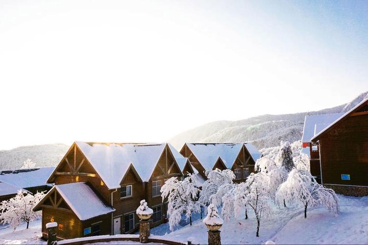 成都西岭雪山滑雪场价格表