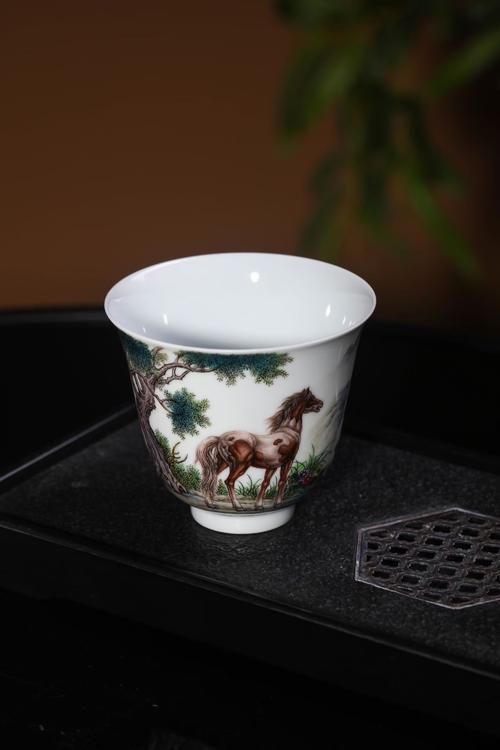 景德镇的瓷器打一生肖