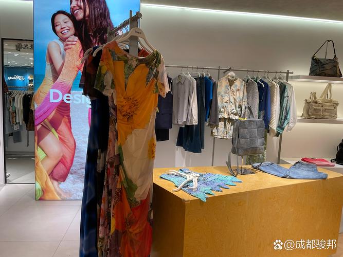 成都王府井有哪些女装品牌