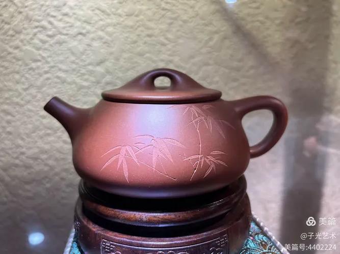 姓顾的紫砂壶女工艺师