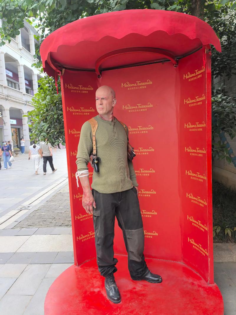 上海杜莎夫人蜡像馆地址