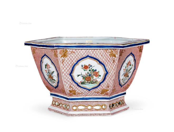 康熙五彩瓷器有锦地纹