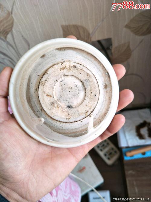 五代邢窑瓷器底足图片