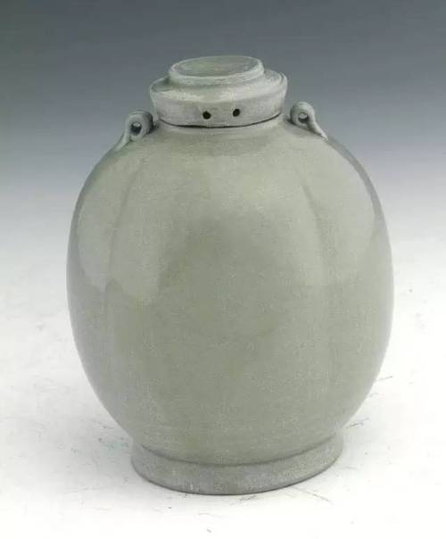 杭州瓷器收藏家卢彰麟