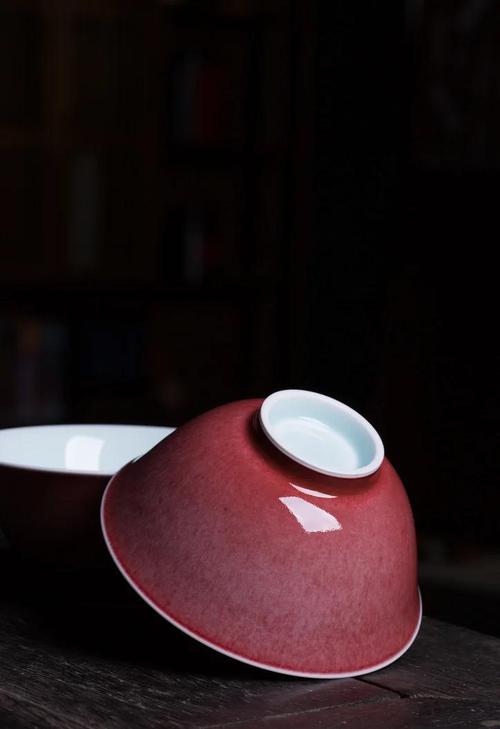 70年代的豇豆红瓷器