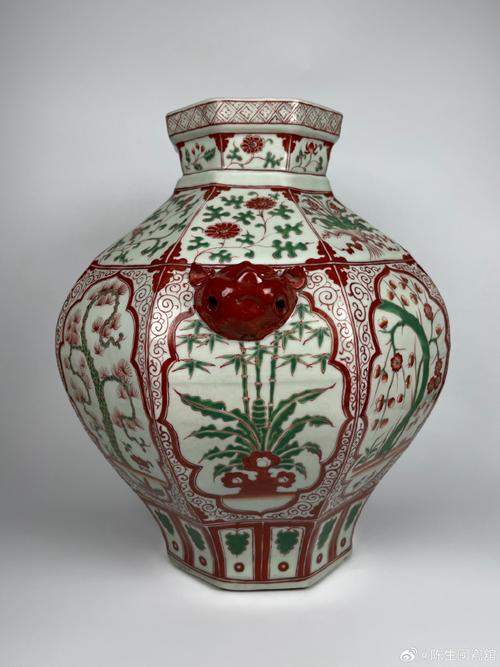 元代釉里红里绿釉瓷器