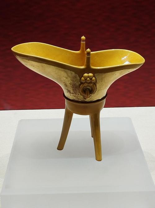 英国博物馆单色釉瓷器