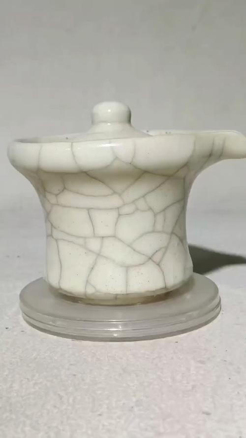 瓷器有冲就不值钱了吗