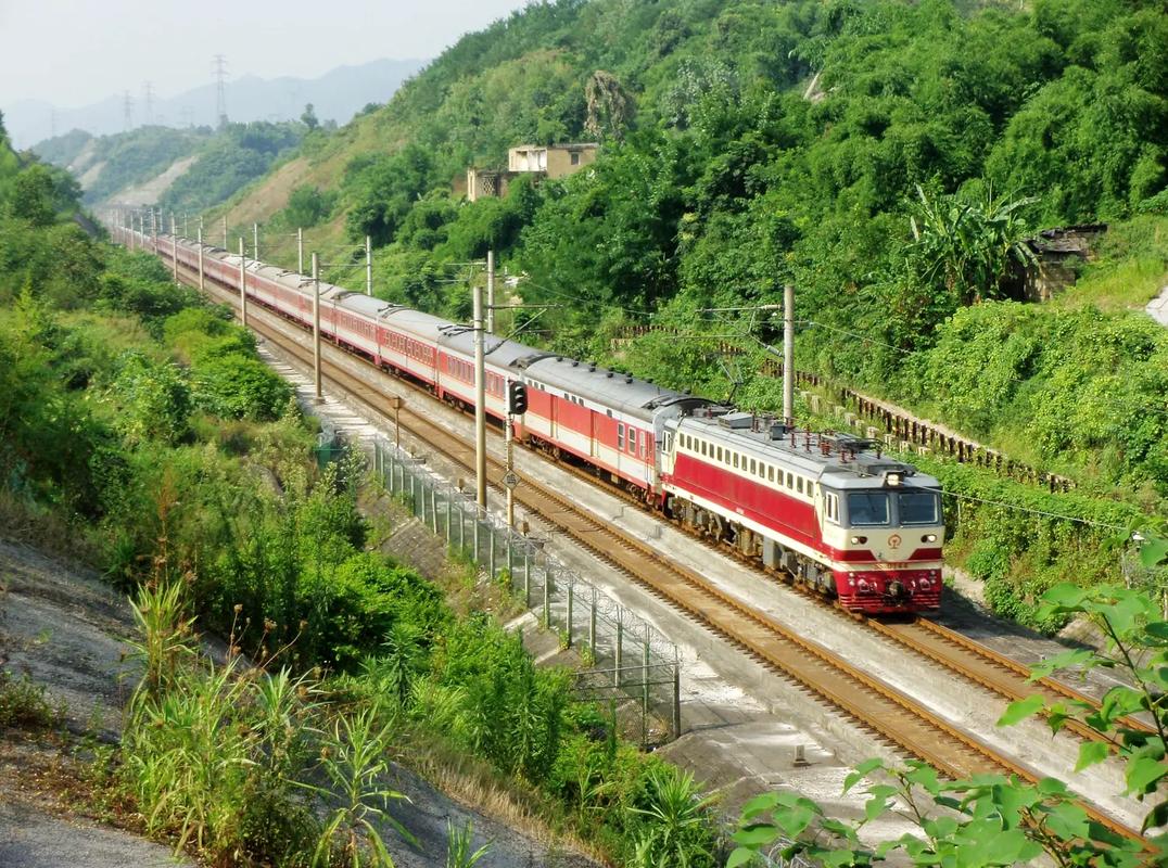 南昌到成都的火车k787