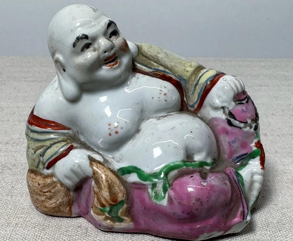 清代弥勒佛瓷器多少钱