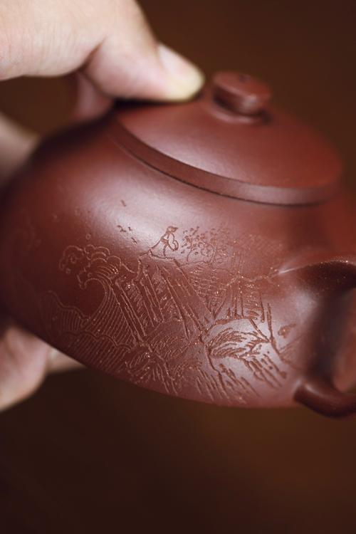 紫砂壶里面与外面颜色